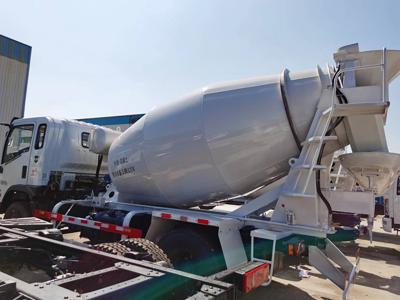 東風(fēng)S600單橋5.5攪拌車(chē)