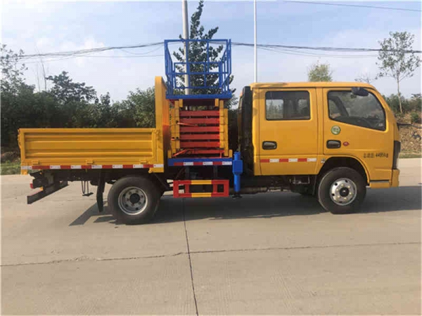 ( )東風(fēng)10米剪叉式升降平臺高空作業(yè)車